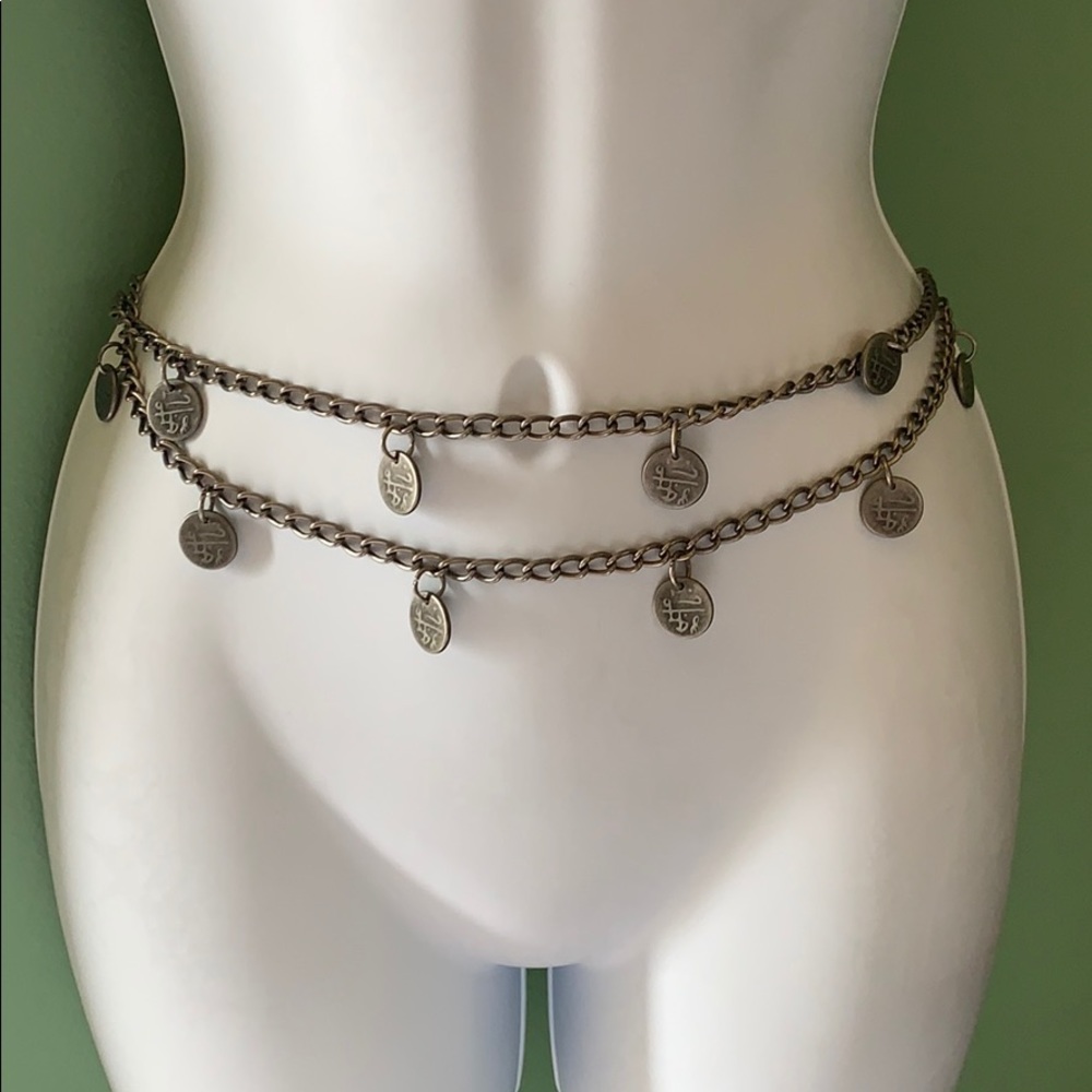 ✨HP✨ Retro Chain Statement Belt - Picture 2 of 6
